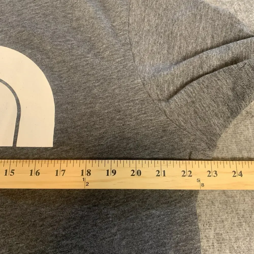 The North Face Shirt Mens Large‎ Gray Spell Out Graphic Tee Short Sleeves Crew L